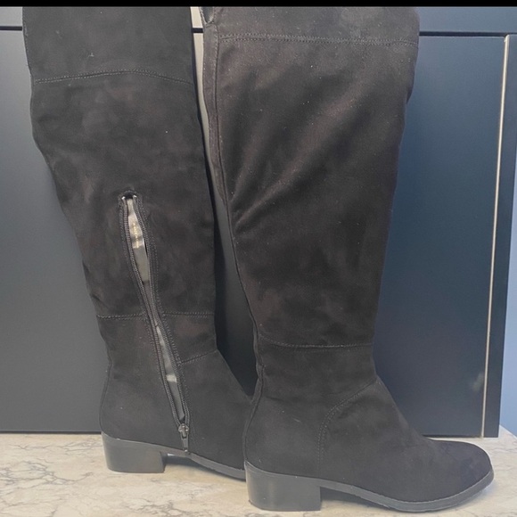 Tall Over the Knee Faux Suede Boots By Le Chateau - Picture 4 of 9